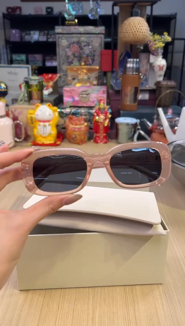 77.edition新款墨镜亮透粉