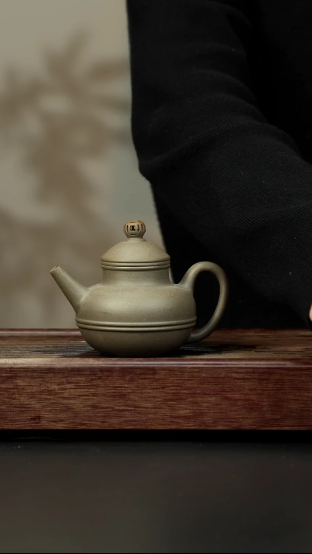 茶壶紫砂百年岩中泥 青色玉带
