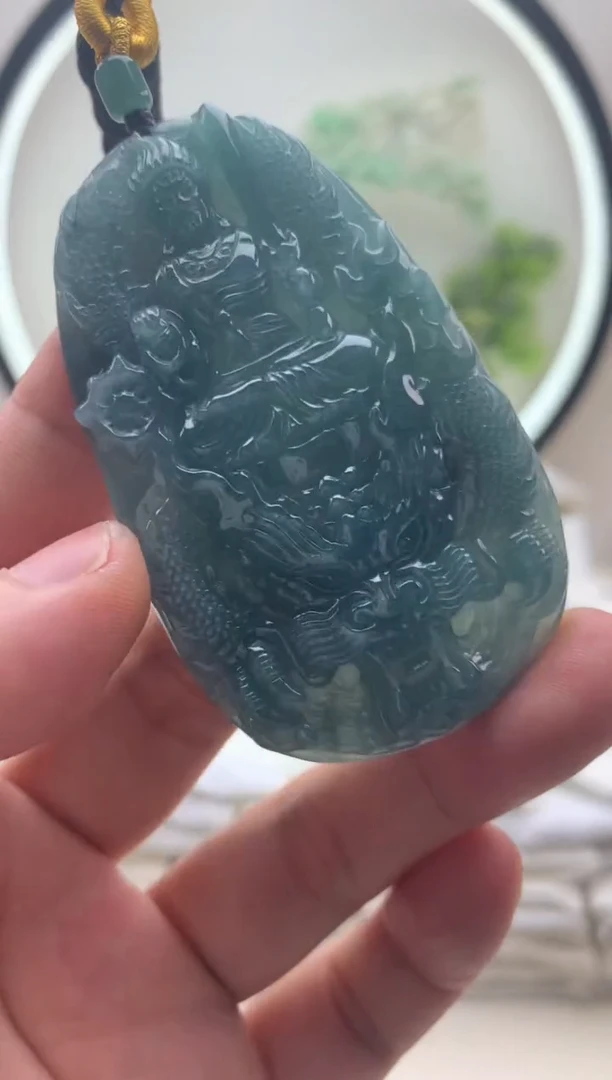 颈饰未镶嵌翡翠不动明王