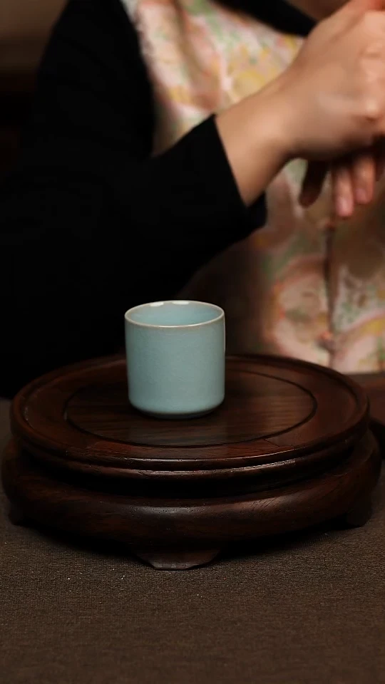瓷片天青色扳指杯50ml 微瑕 不带礼盒