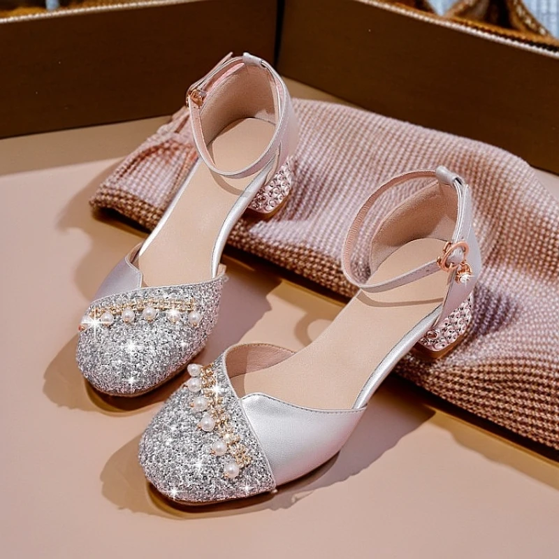 夏季女童凉鞋亮片软底中大童圆头搭扣学生新款包头儿童公主高跟鞋