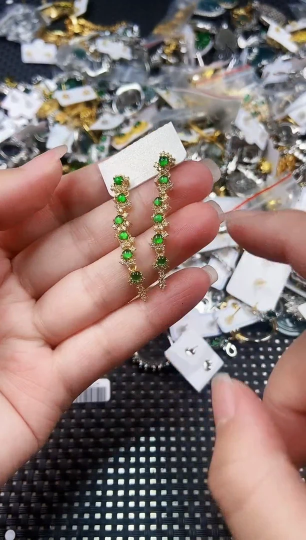 翡翠未镶嵌耳饰1111111111