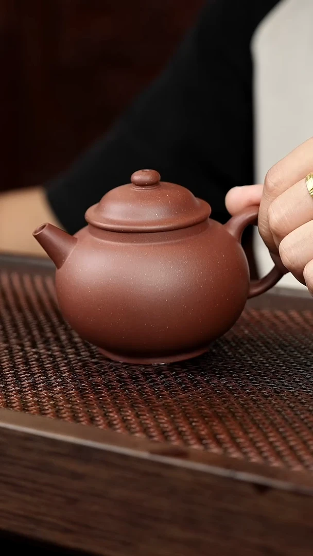 茶壶紫砂底槽清巨轮