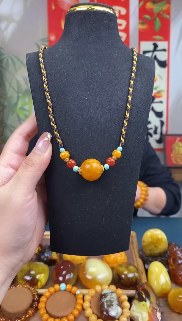 【闪购商品】琥珀裸石未镶嵌基地发货 一物一证 顺丰包邮