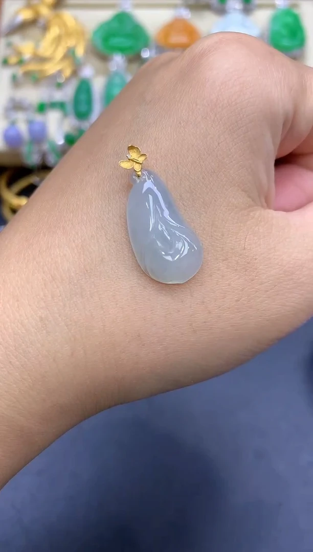 颈饰18K金镶嵌翡翠53-中国好珍宝