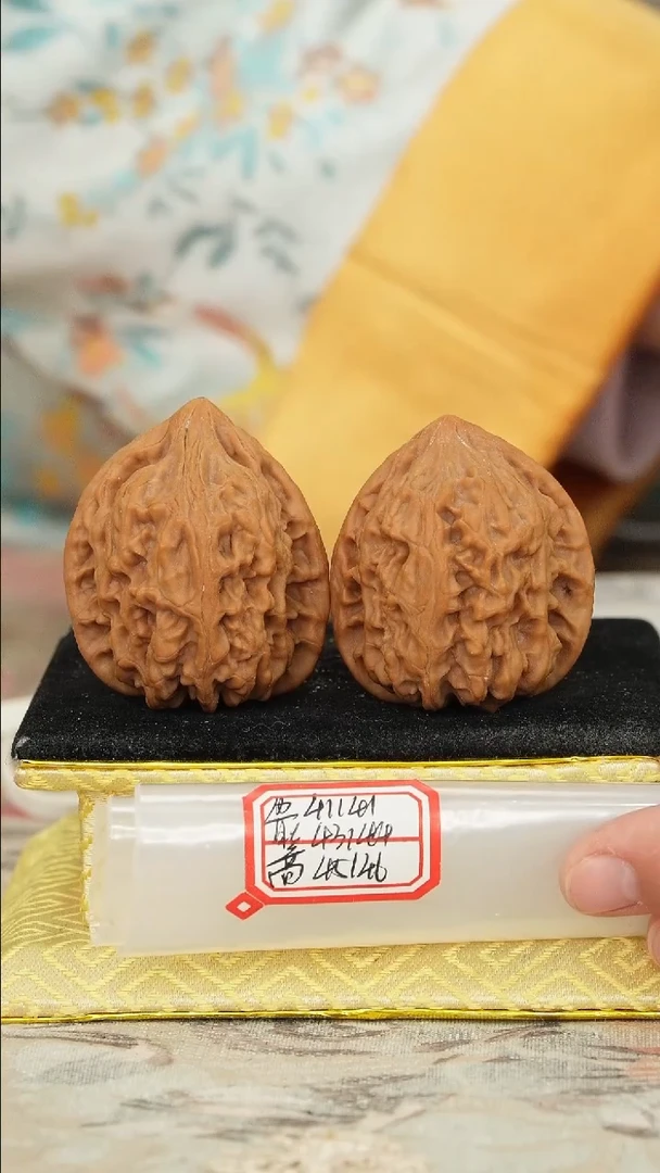 【闪购商品】文玩核桃把件鸡心有修