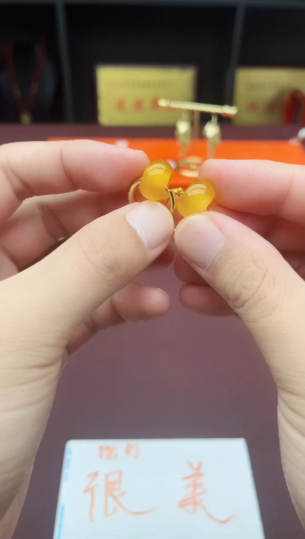 玛瑙/玉髓耳饰未镶嵌536000