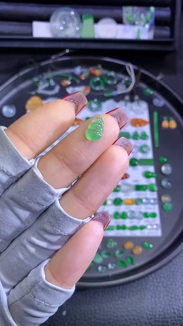 未镶嵌挂件翡翠豆子