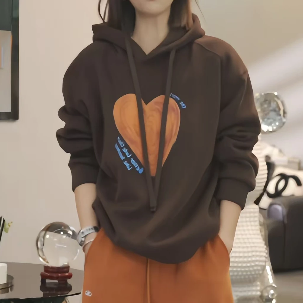 秋冬季新款宽松加厚加绒卫衣女连帽套头手绘爱心休闲打底衫长袖