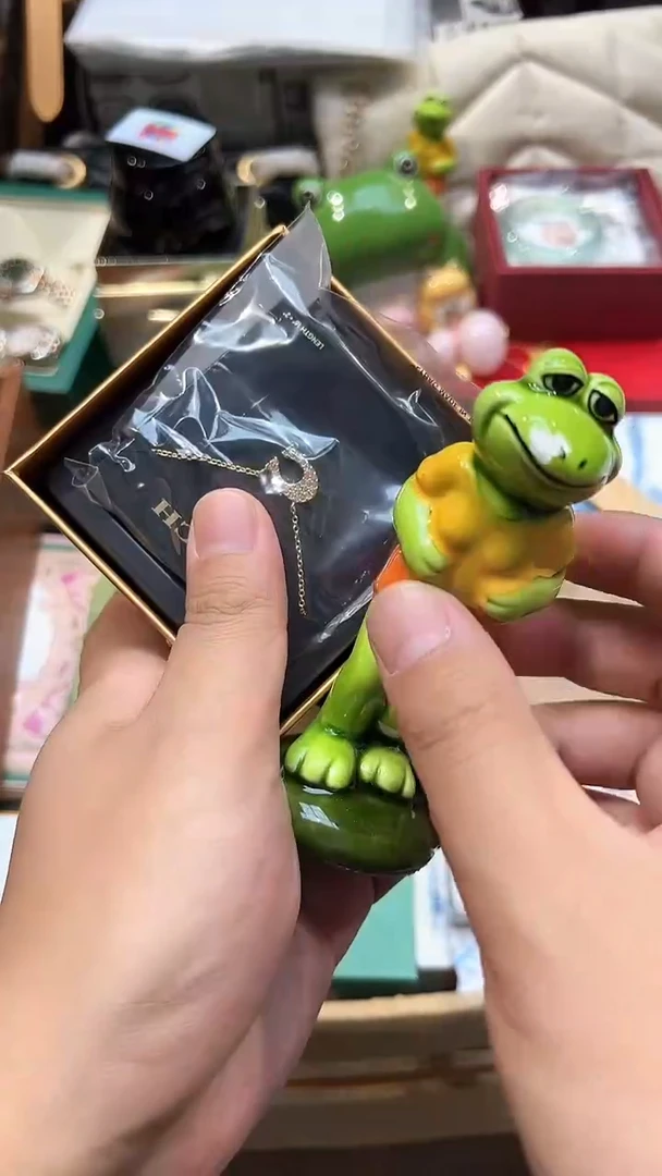 .全球寻宝高端瓷儿