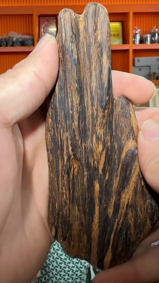 沉香手把件397号多样性发一