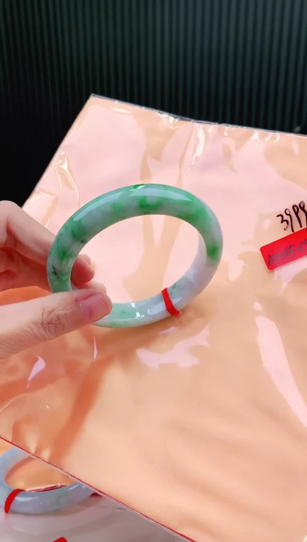 未镶嵌手镯翡翠59+