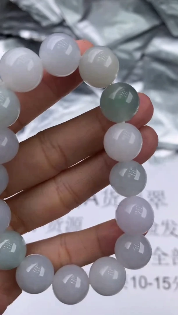未镶嵌挂件翡翠303223      多人