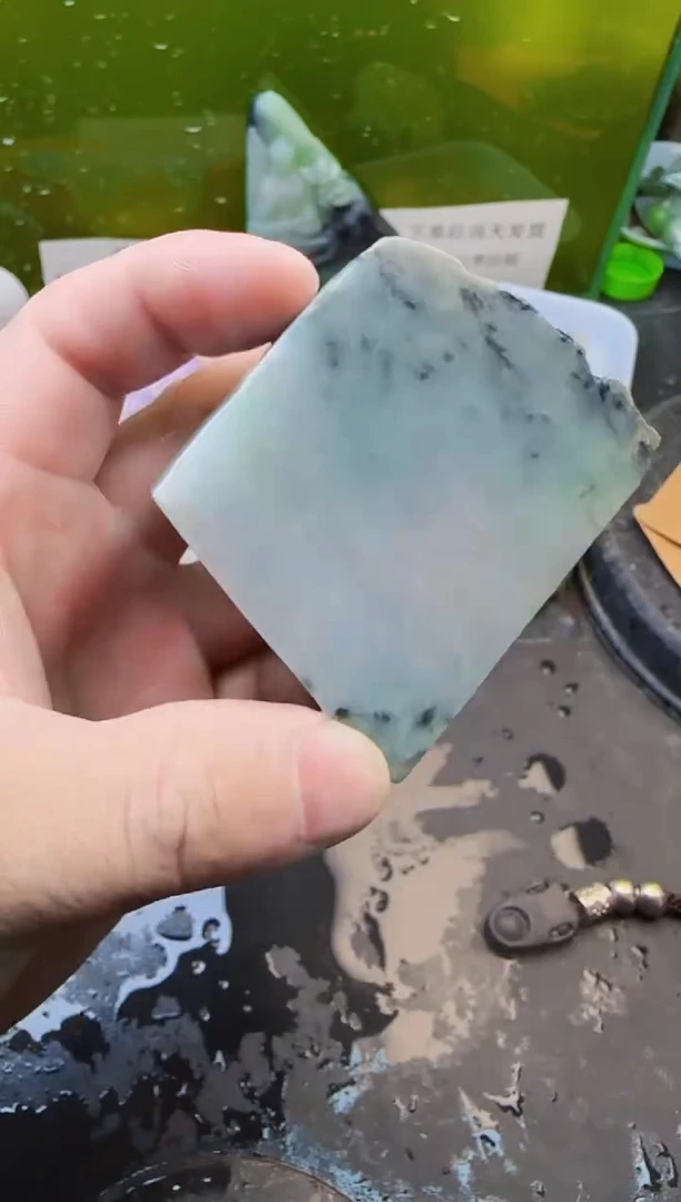 翡翠未镶嵌颈饰天然翡翠159