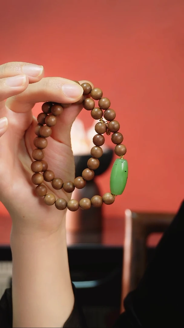 18K金镶嵌手链和田玉手串