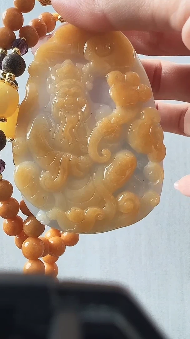 颈饰未镶嵌翡翠财神