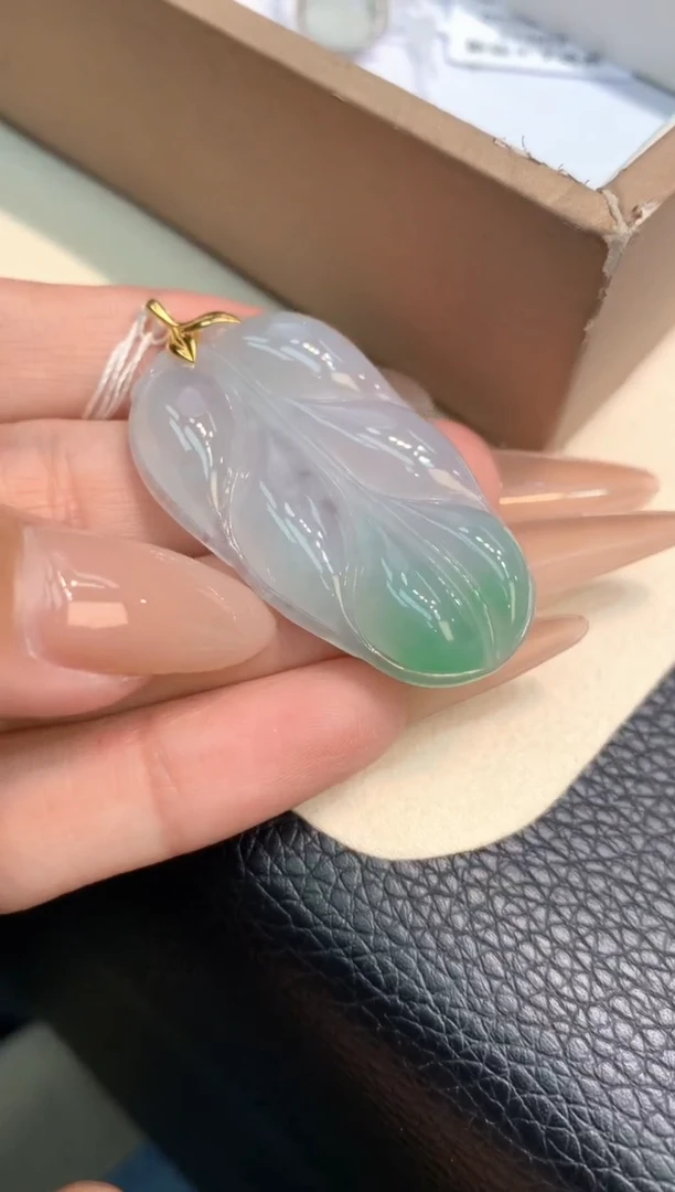 翡翠18K金镶嵌吊坠(赠链)吊坠