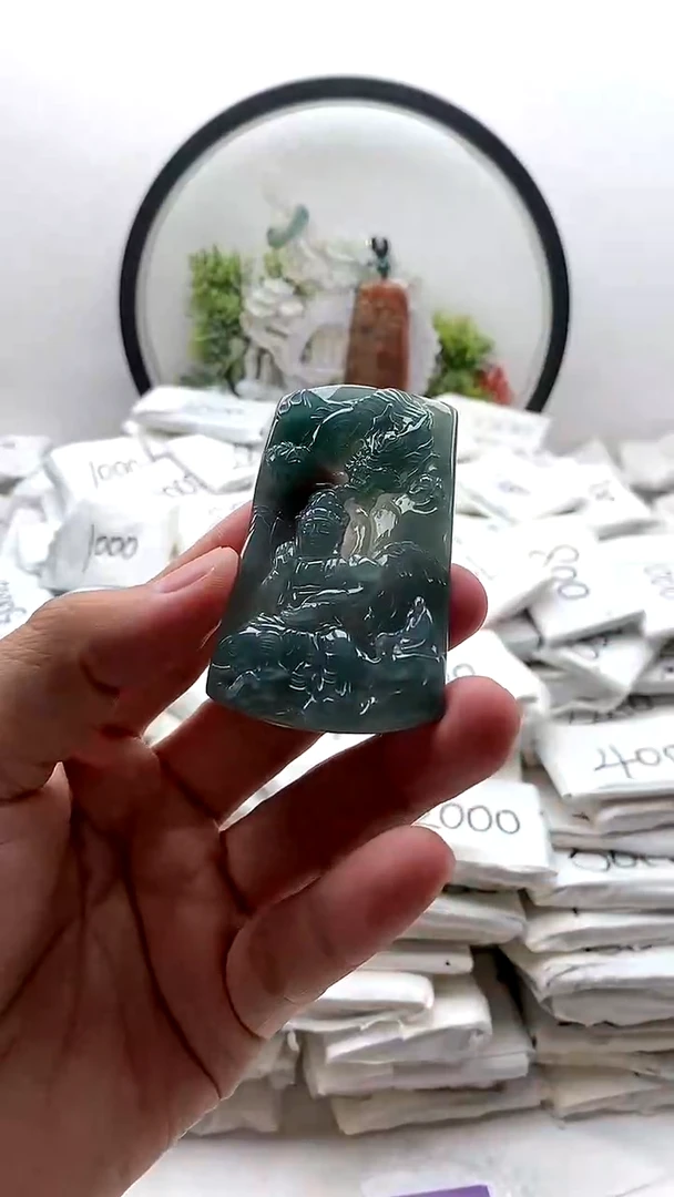 颈饰未镶嵌翡翠普贤