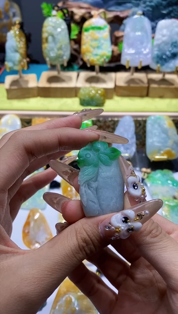 【闪购商品】定制翡翠未镶嵌翡翠A货