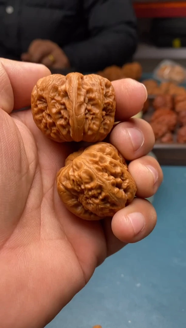 把件文玩核桃平谷元宝b042