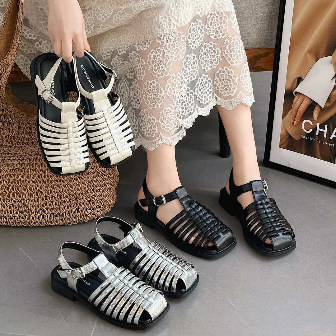 法式复古罗马凉鞋女夏外穿2025新款平底沙滩鞋包头镂空编织猪笼鞋