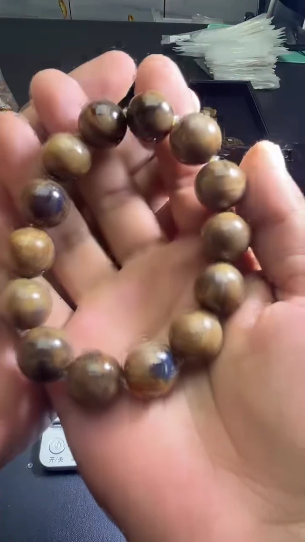 裸石琥珀未镶嵌29