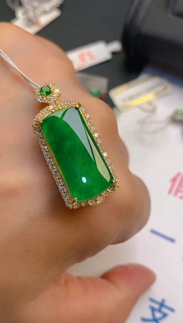 【闪购商品】翡翠耳饰银S925镶嵌天然A货翡翠1