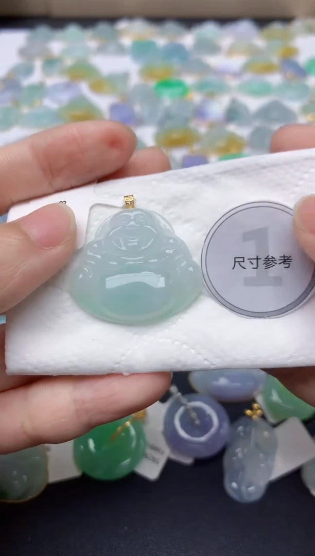 翡翠18K金镶嵌颈饰天然缅甸A货翡翠
