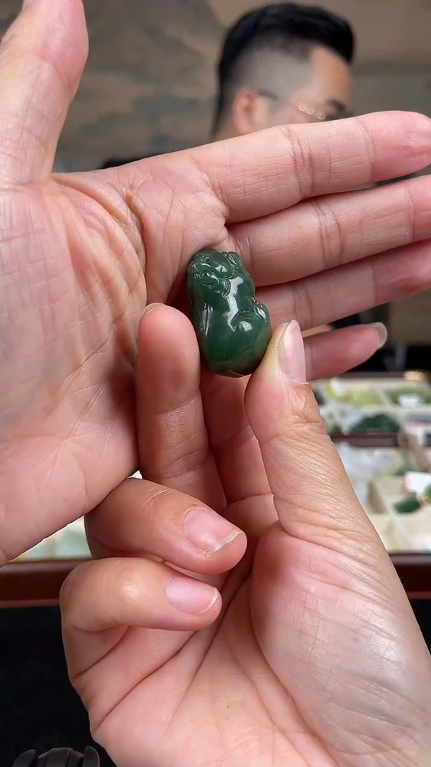 颈饰未镶嵌和田玉貔貅吊坠