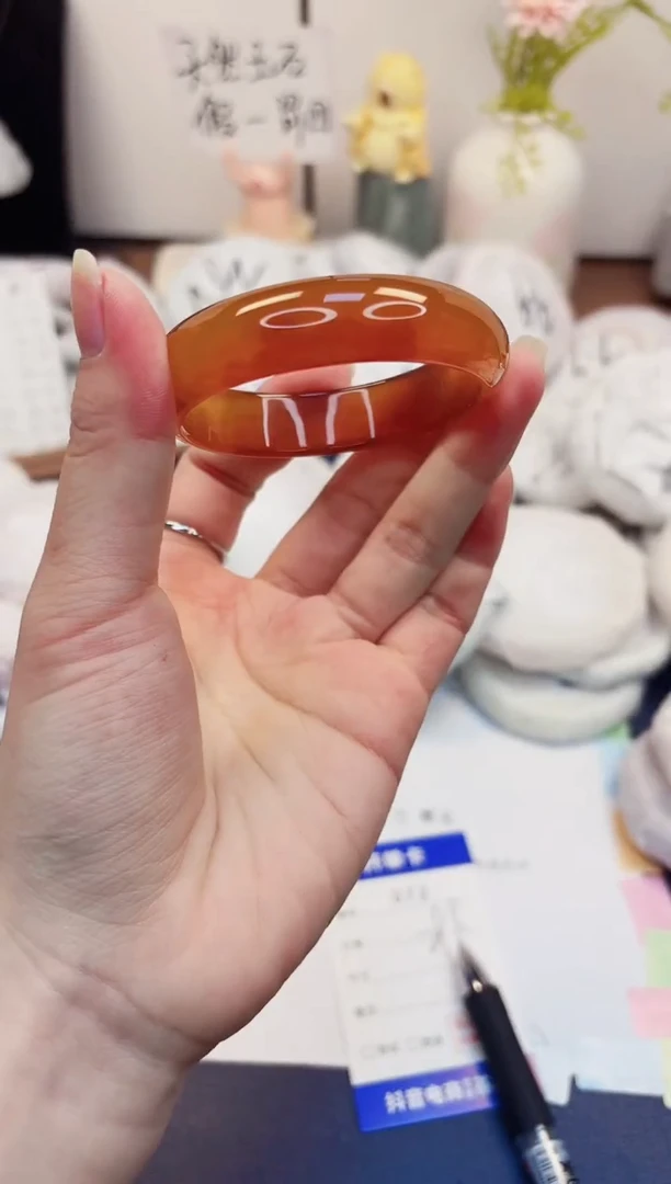 【闪购商品】石英质玉手镯未镶嵌72-玛瑙-圈口53