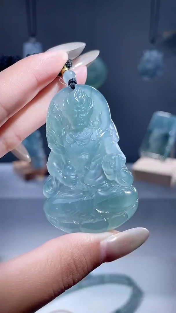 颈饰未镶嵌翡翠不动
