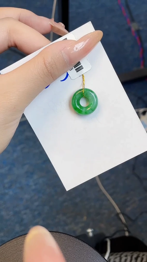 【闪购商品】翡翠颈饰未镶嵌00000000
