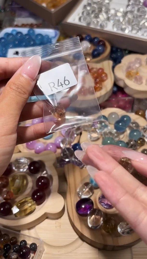 未镶嵌手串水晶印****窩R46金太阳随行
