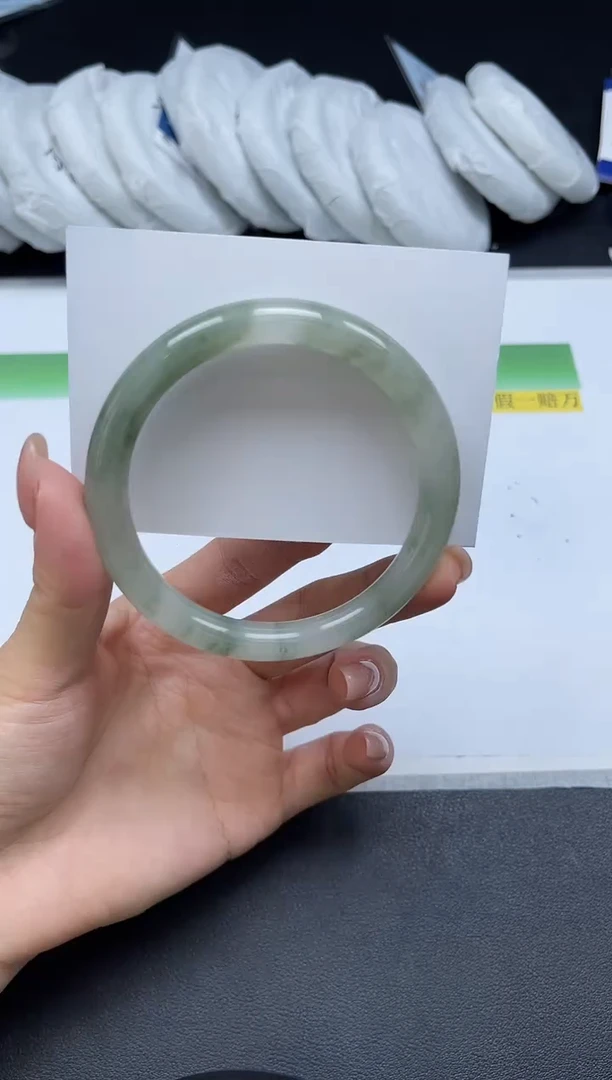 未镶嵌手镯石英质玉068-5758