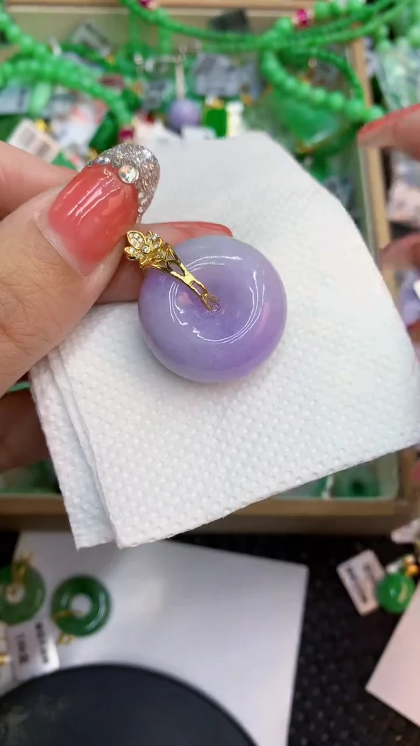 颈饰未镶嵌翡翠多样性发其一