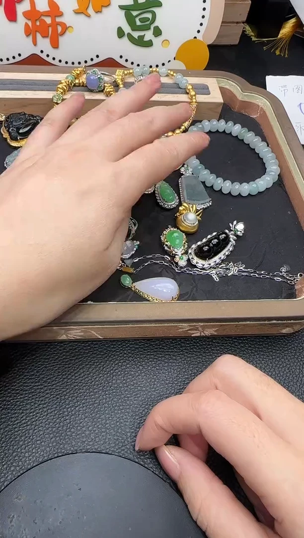 吊坠(不含链)18K金镶嵌翡翠勿拍