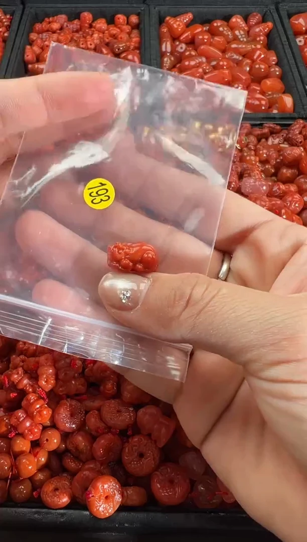 【闪购商品】南红玛瑙颈饰未镶嵌1