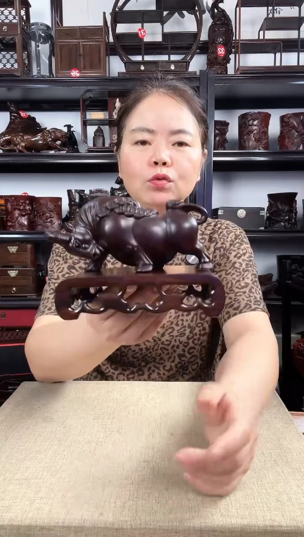 木3058+小牛老李红木工艺品