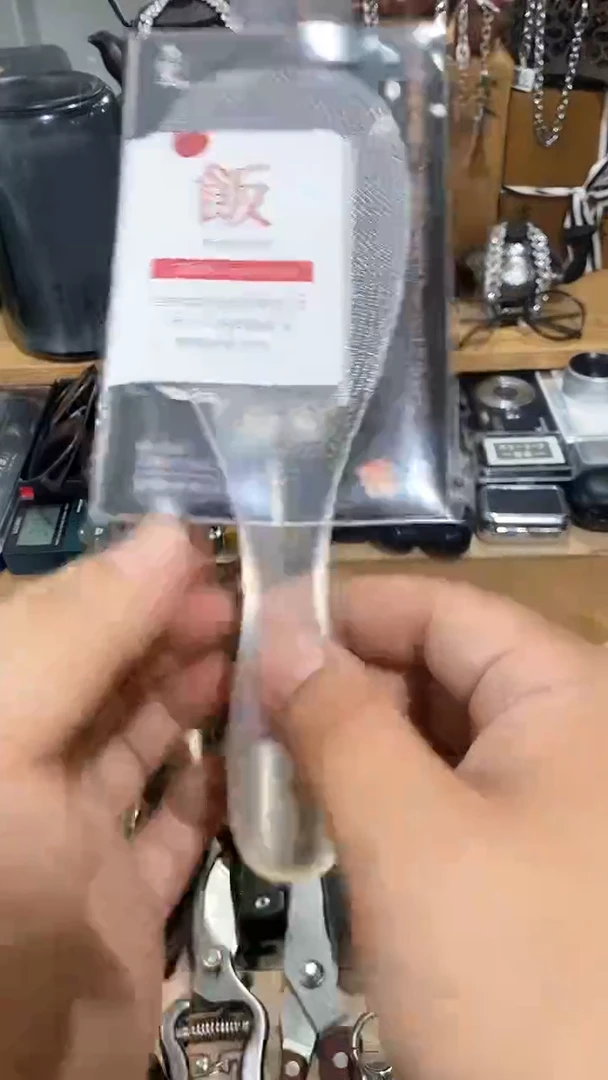 瓷片闪购商品  如图所示
