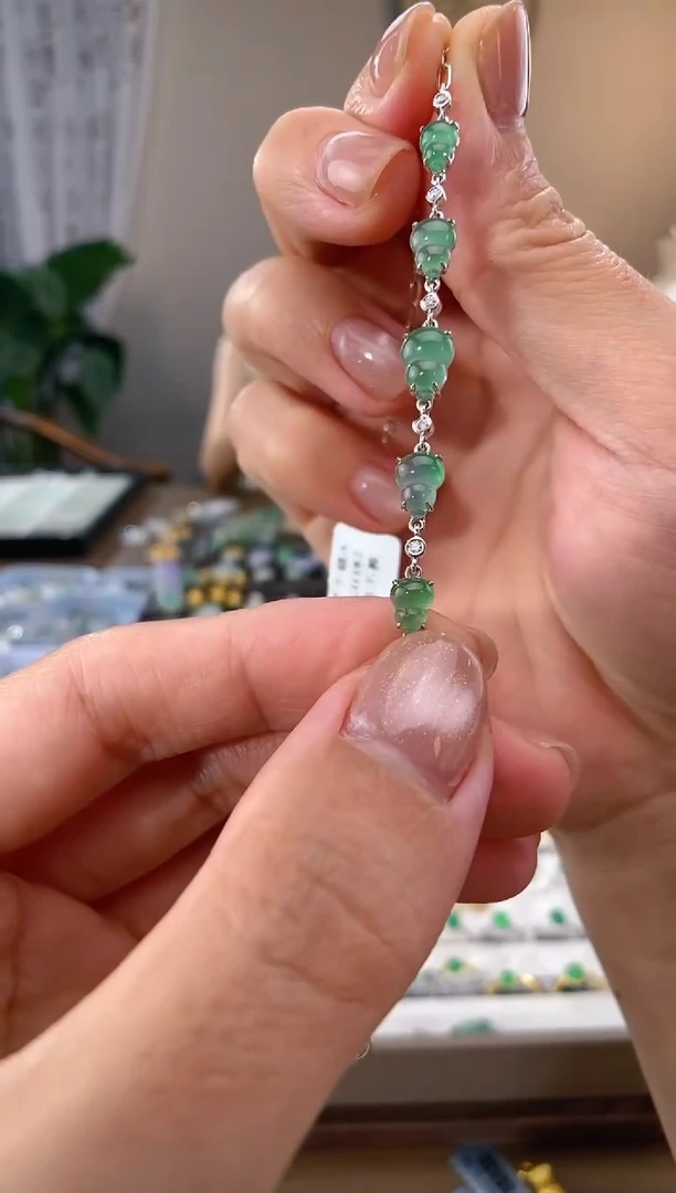 翡翠18K金镶嵌吊坠(不含链)手链