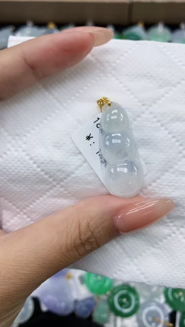 颈饰18K金镶嵌翡翠11111111111