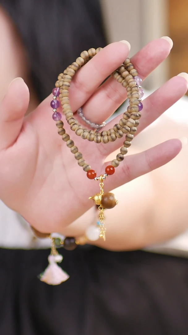 水晶手串未镶嵌（文莱奇楠0.5项链+葫芦吊坠）