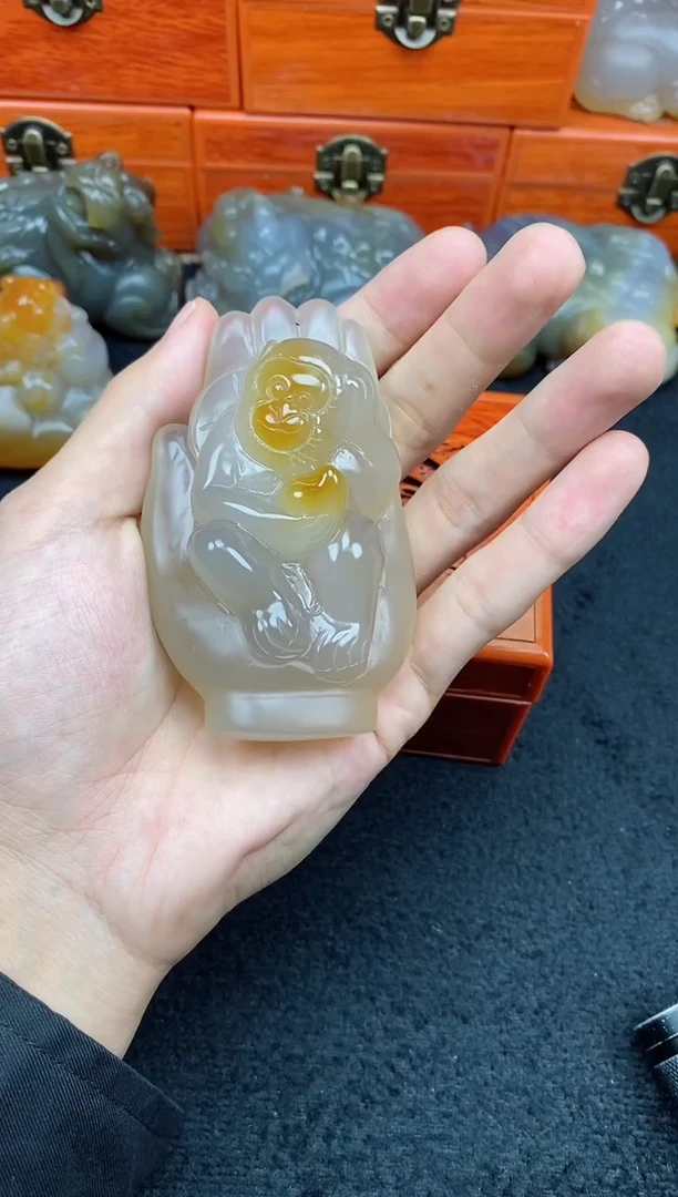 未镶嵌玛瑙/玉髓珠宝奇石江**务0