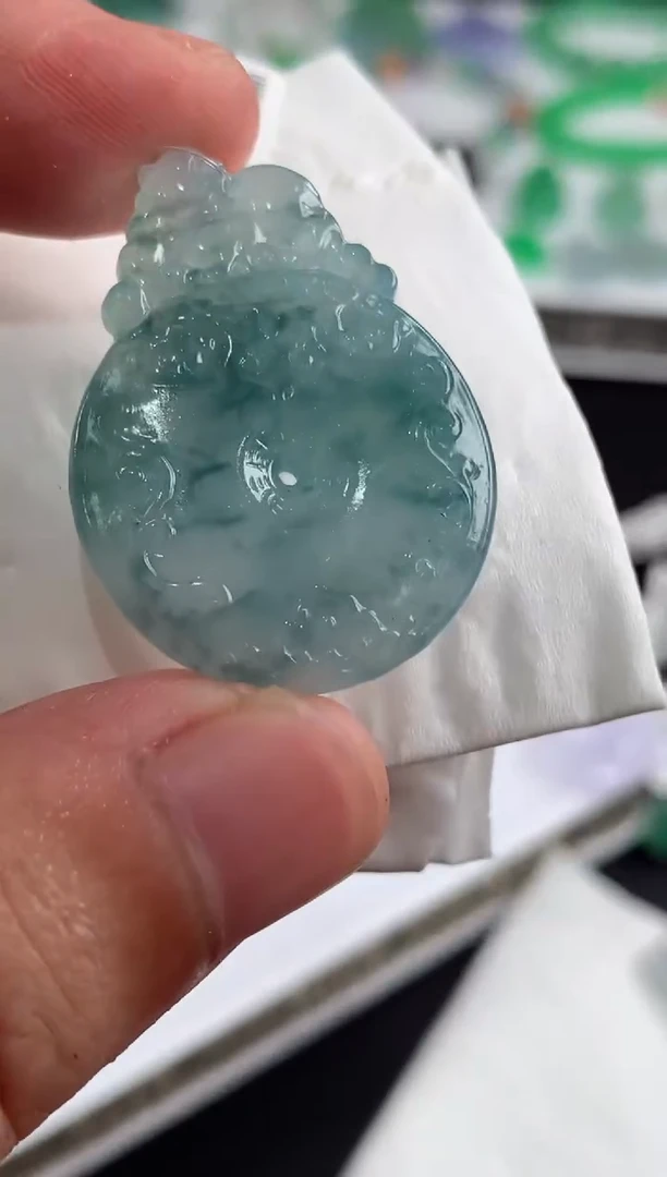 未镶嵌定制翡翠可*翡翠