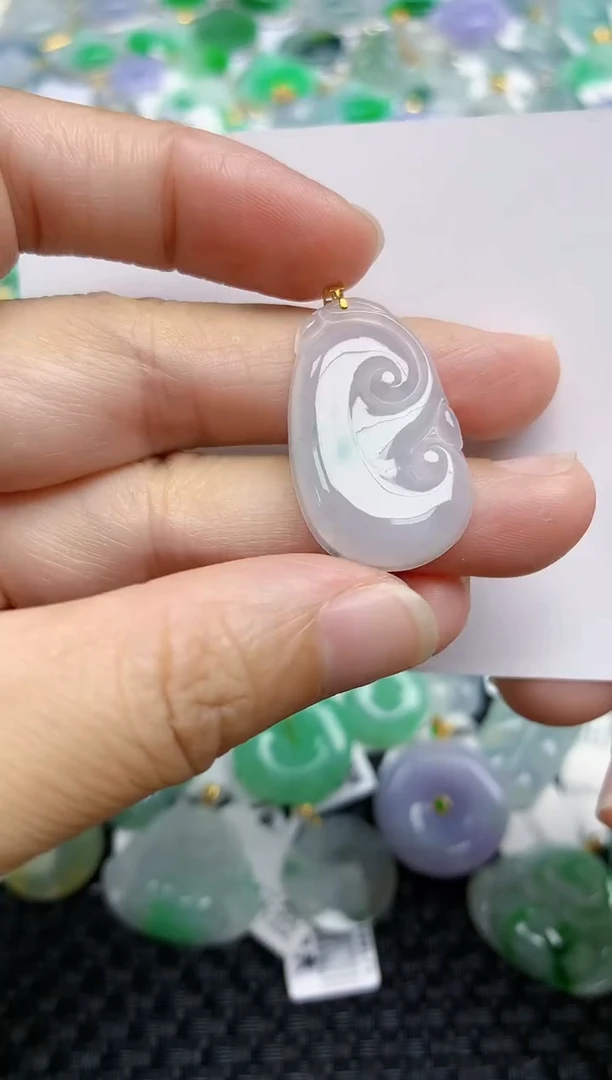 翡翠未镶嵌颈饰天然A货翡翠