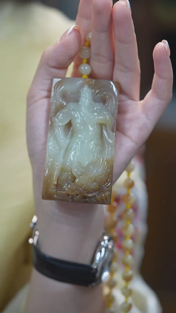 颈饰未镶嵌和田玉关公