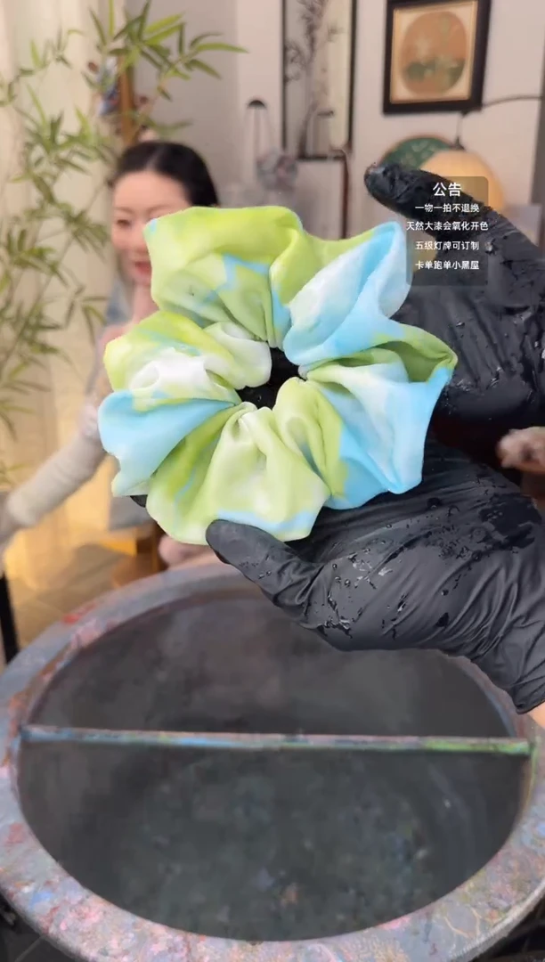 1 绿蓝色西 超大肠