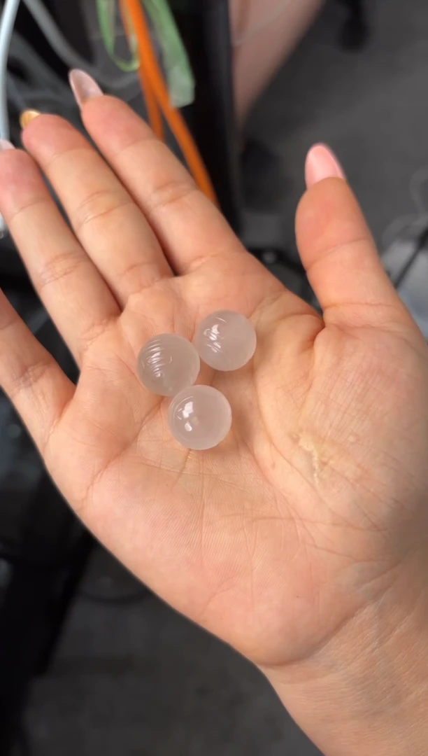 玛瑙/玉髓单珠未镶嵌白冰雕刻珠13-14mm单珠多样性发1