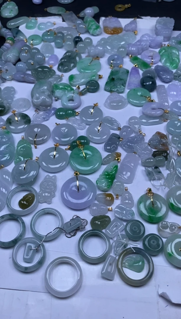 颈饰18K金镶嵌翡翠纵****1雪欣散珠定制diy