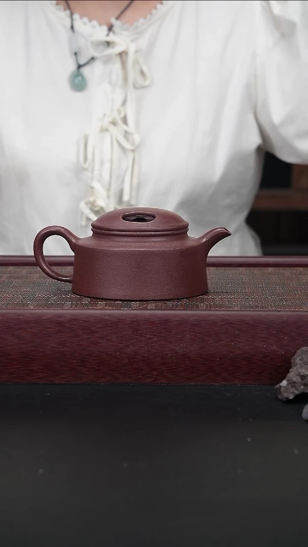 茶壶紫砂zqq底槽青牛盖莲子